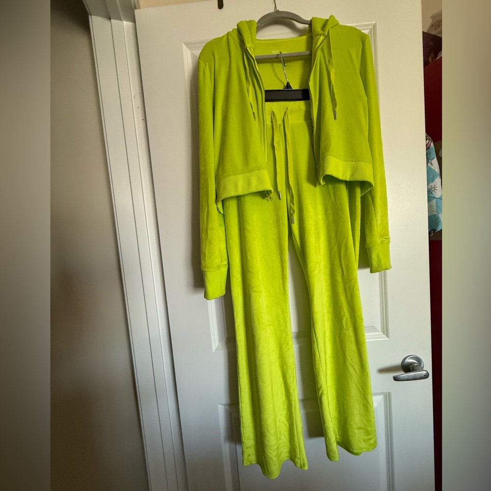 Aerie Bright Lime Velvet Cropped Hoodie & Pants